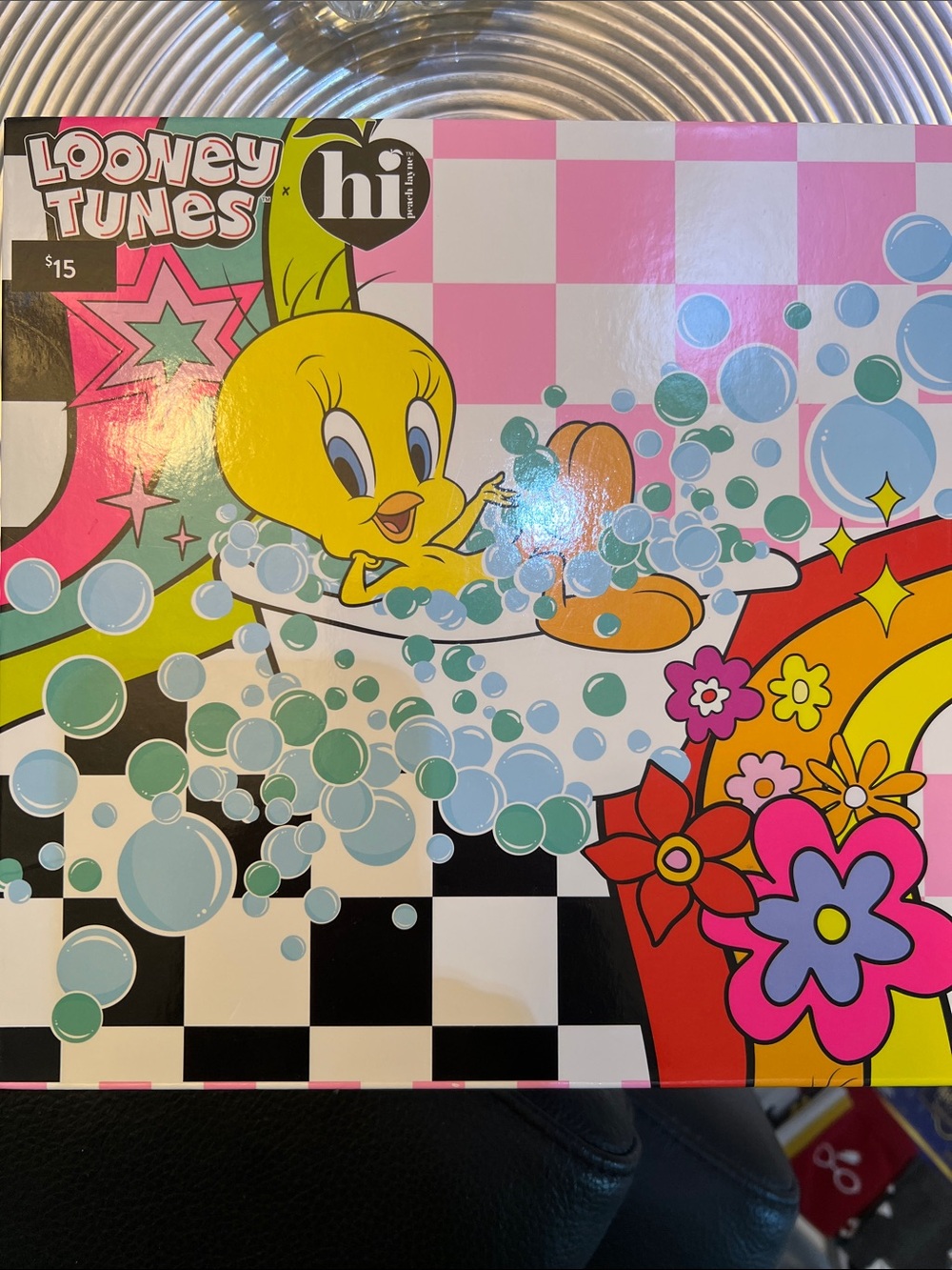 LOONEY TUNES  HI TWEETY SPA BOX and 2 LOKAI Small Stretch rubber bracelets.